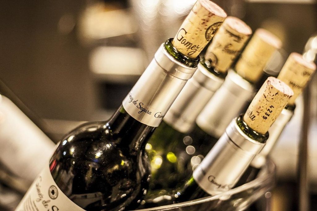 Vinho: Amigos, Risadas & Uma Lição De Vida.